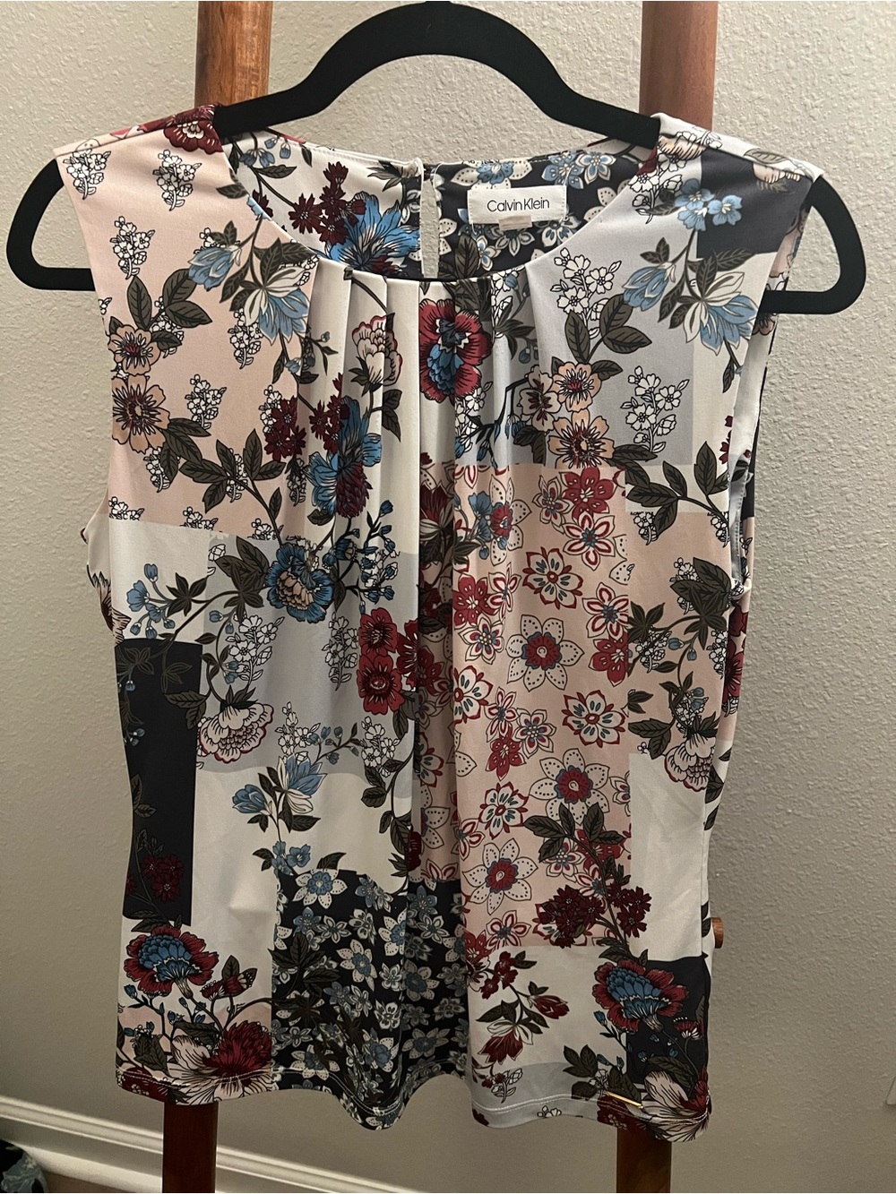 Calvin Klein Cream Floral Sleeveless Top with Blue & Red Blooms